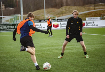 Sunnfjord Folkehogskole Esport Fotball Skudd